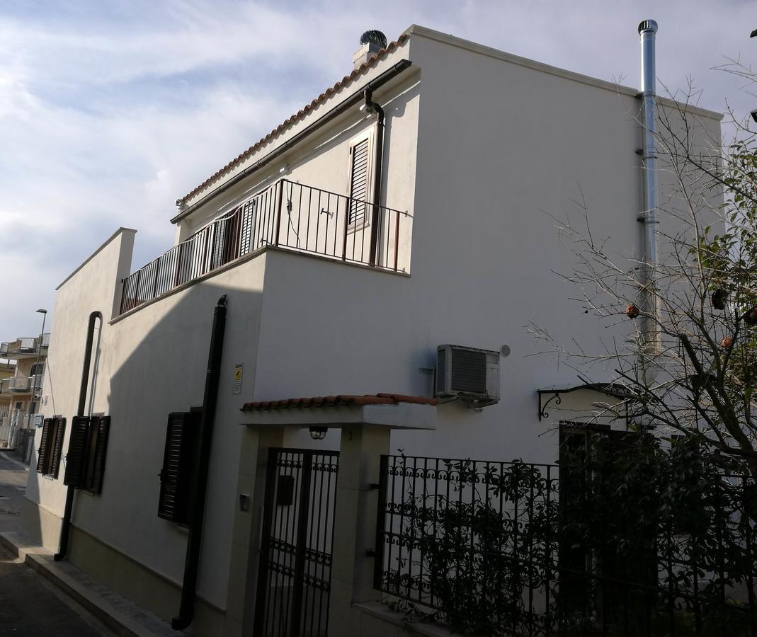 "Il Giardino Di Niu" Bed & Breakfast Palombaio ภายนอก รูปภาพ